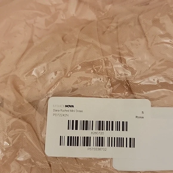 NWT FashionNova Women’s Diana Ruched Mini Dress Size Small - Picture 4 of 5